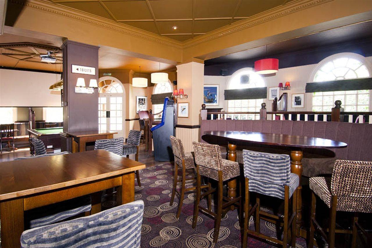 Premier Inn London Greenford Exterior foto