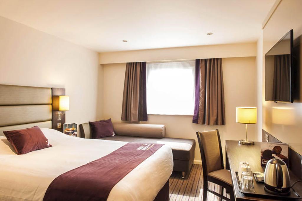 Premier Inn London Greenford Quarto foto