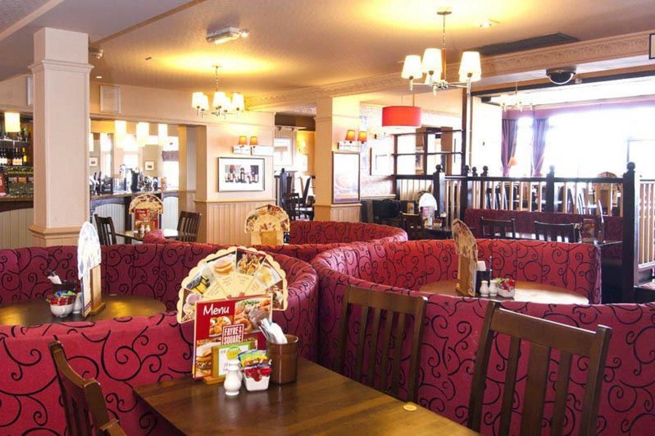 Premier Inn London Greenford Exterior foto