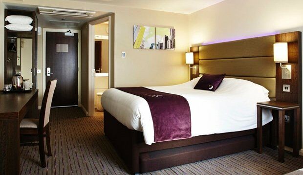 Premier Inn London Greenford Exterior foto